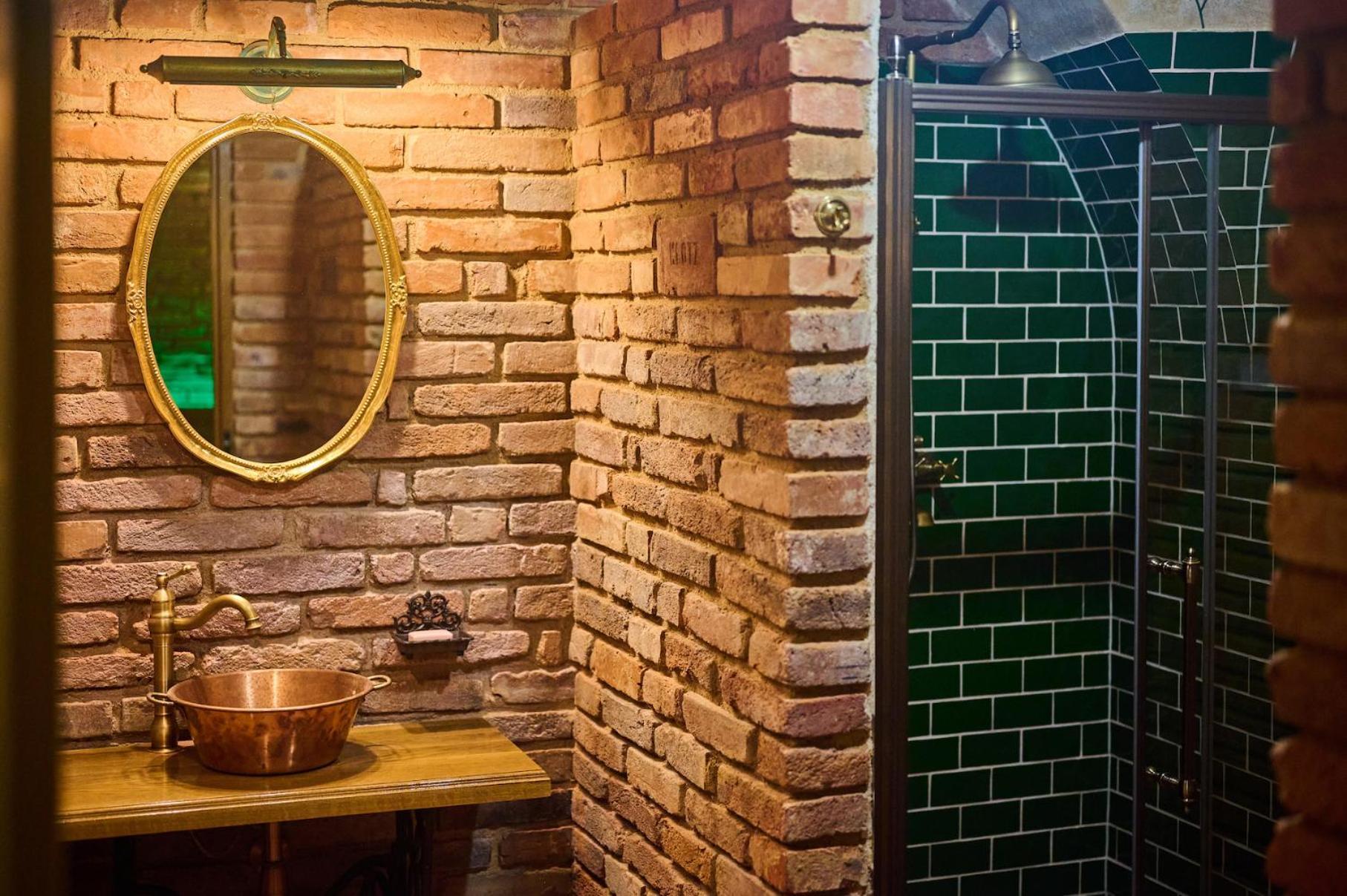 Spa Beerland - At The Golden Lamb Plzen Exterior photo