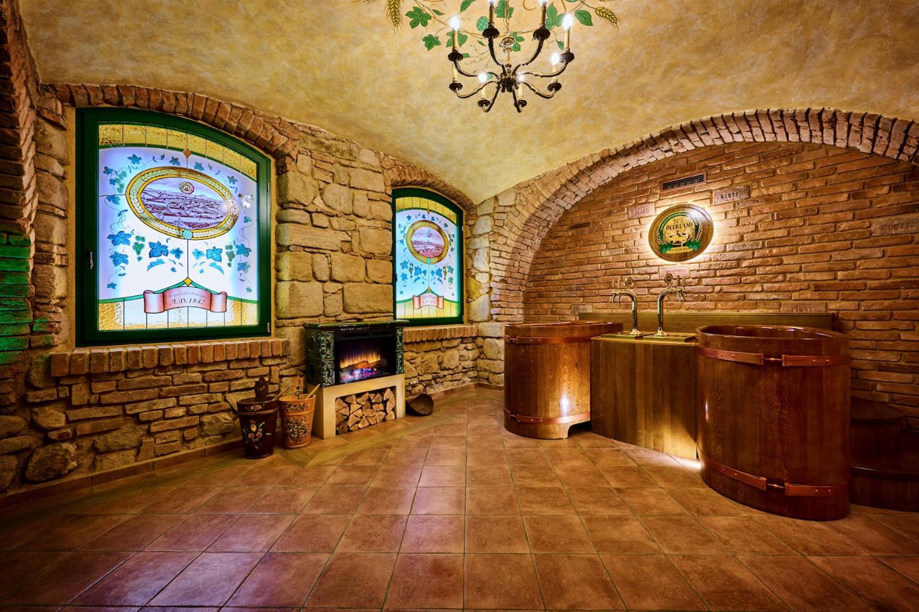 Spa Beerland - At The Golden Lamb Plzen Exterior photo